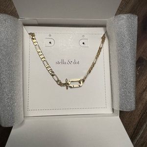 Stella & Dot Moments Charm Keeper - Gold